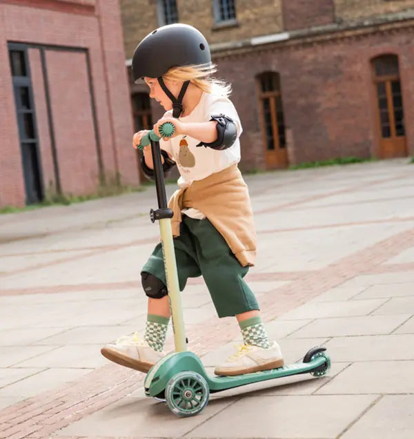 Scoot and Ride Highwaykick 3S Kids Scooter – Forest | Playroom Avenue