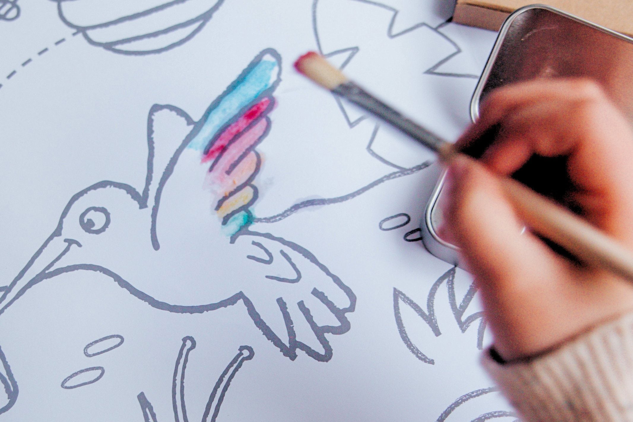 Honeysticks Jumbo Posters and Paints Activity Set | Playroom Avenue