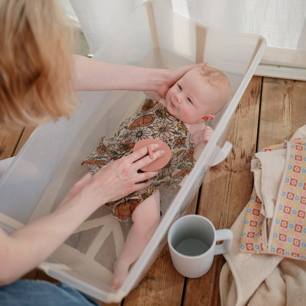 Mushie Bath Rinse Cup | Playroom Avenue