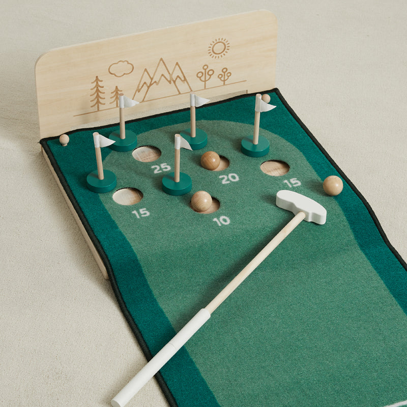 Wonder and Wise Keen Putting Green | Playroom Avenue