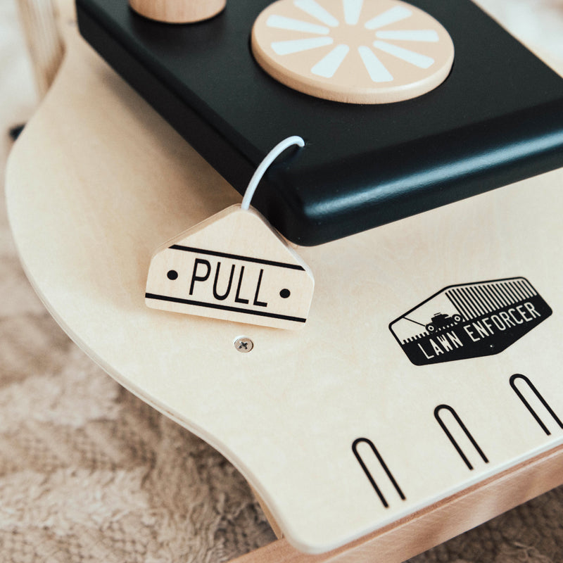 Wonder and Wise Lawn Enforcer | Playroom Avenue