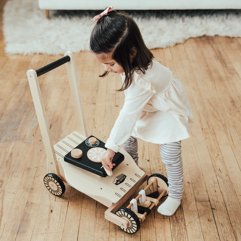 Wonder and Wise Lawn Enforcer | Playroom Avenue