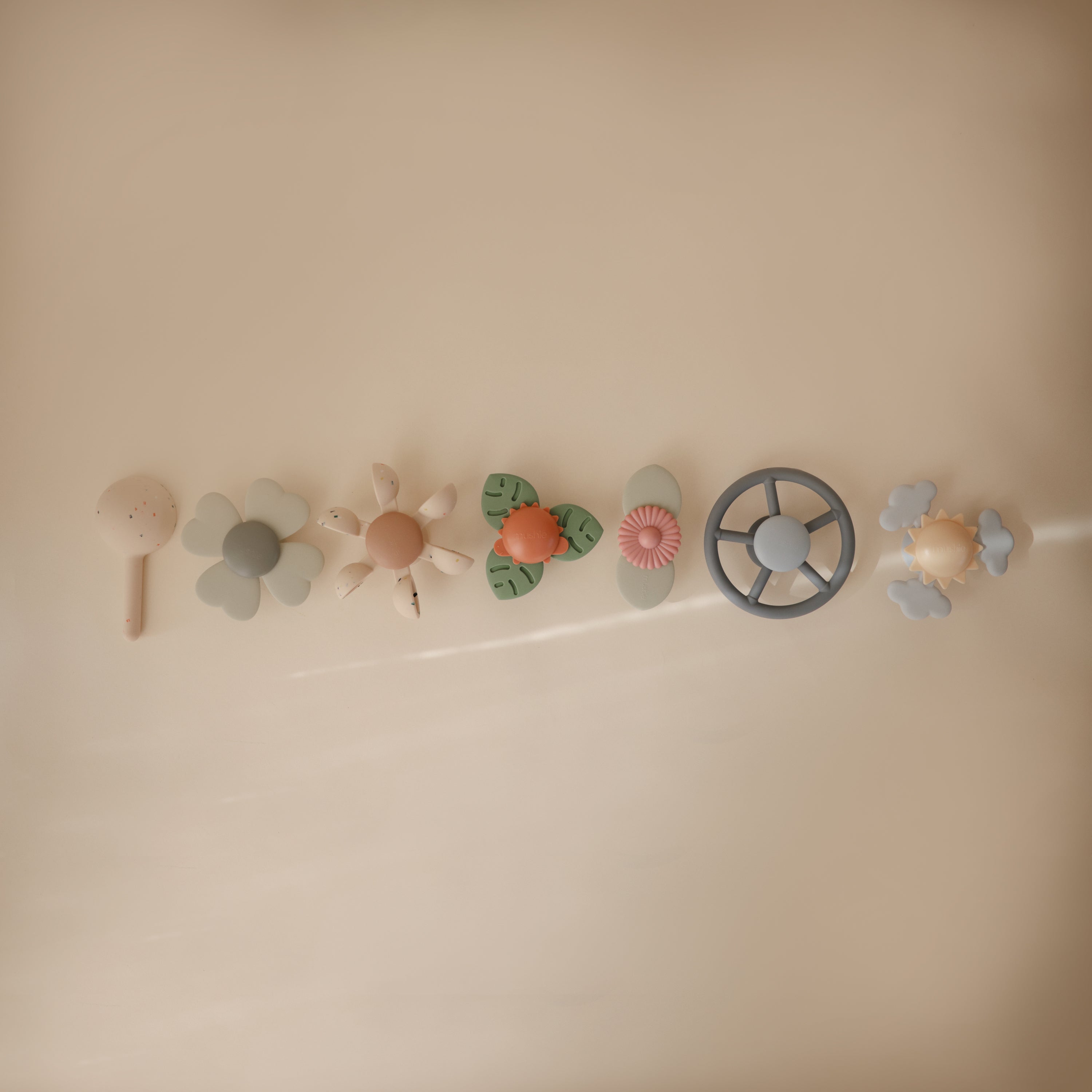 Mushie Sunshine Suction Spinner Toy