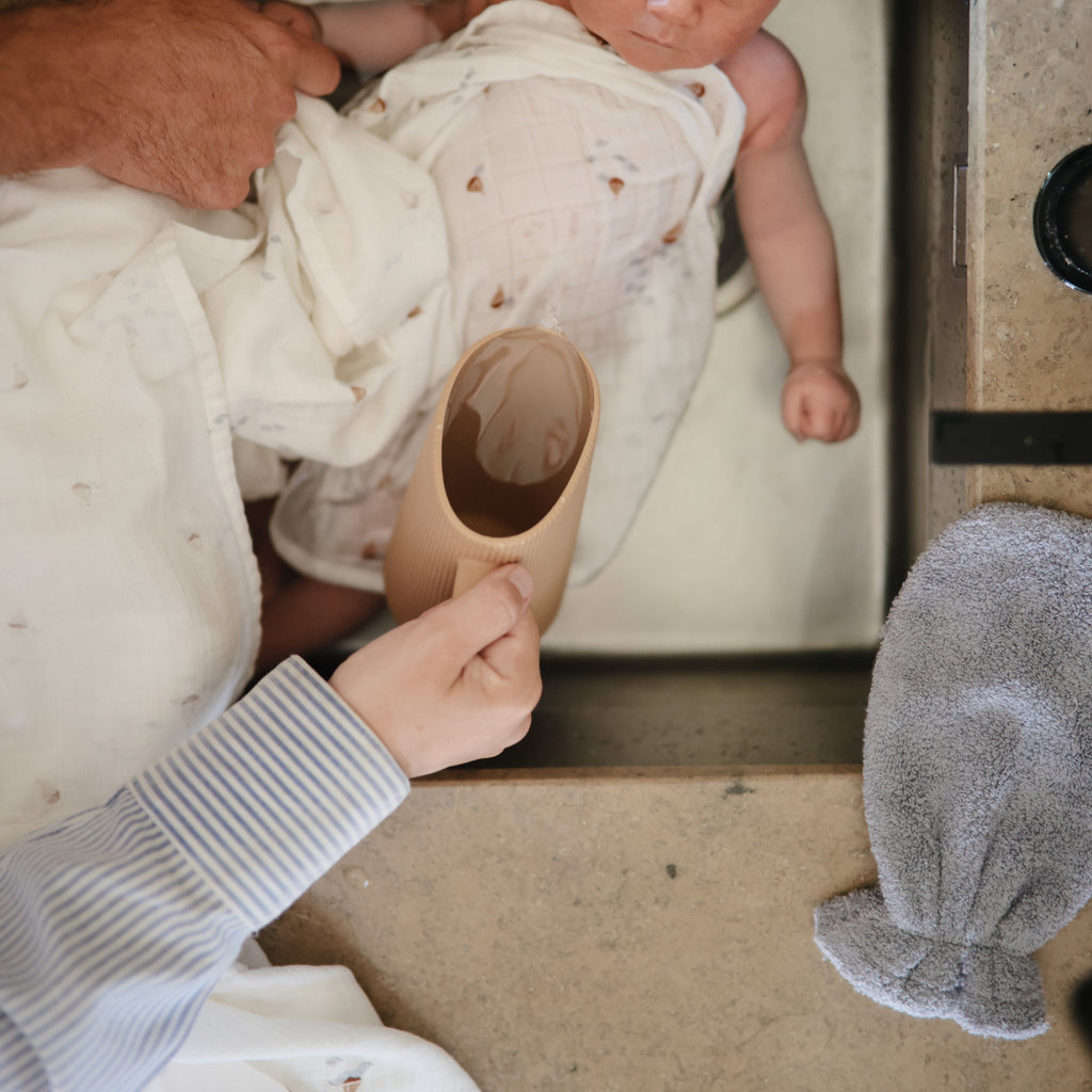 Mushie Bath Rinse Cup | Playroom Avenue