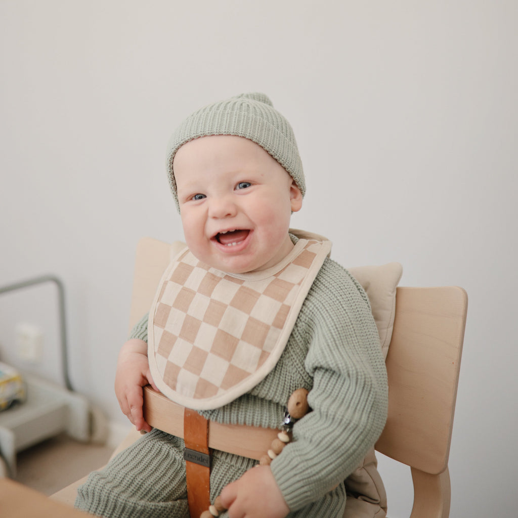Mushie Muslin Bib | Playroom Avenue
