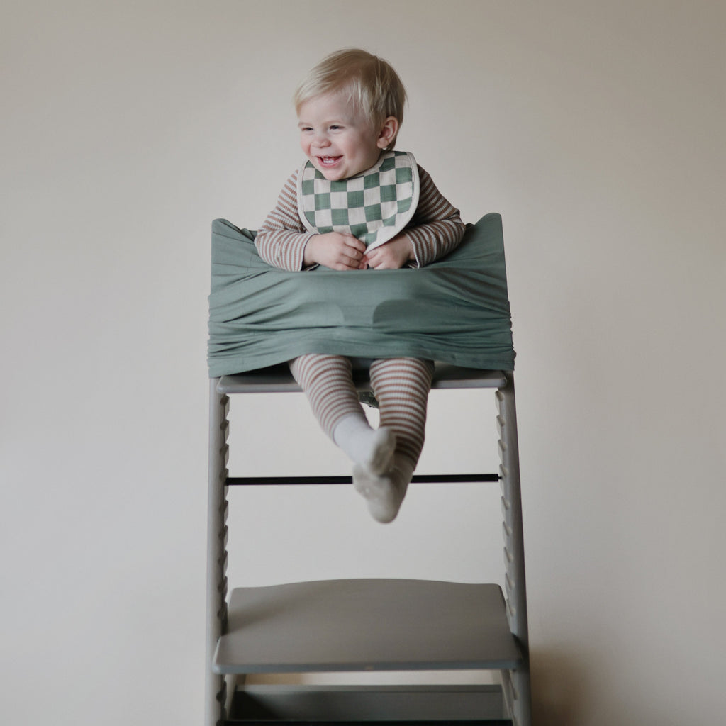 Mushie Muslin Bib | Playroom Avenue