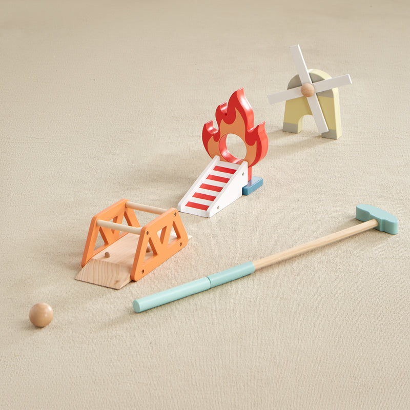 Wonder and Wise Putt Putt Golf | Playroom Avenue