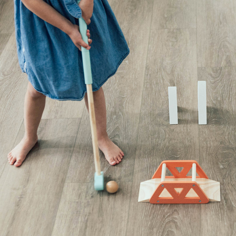 Wonder and Wise Putt Putt Golf | Playroom Avenue