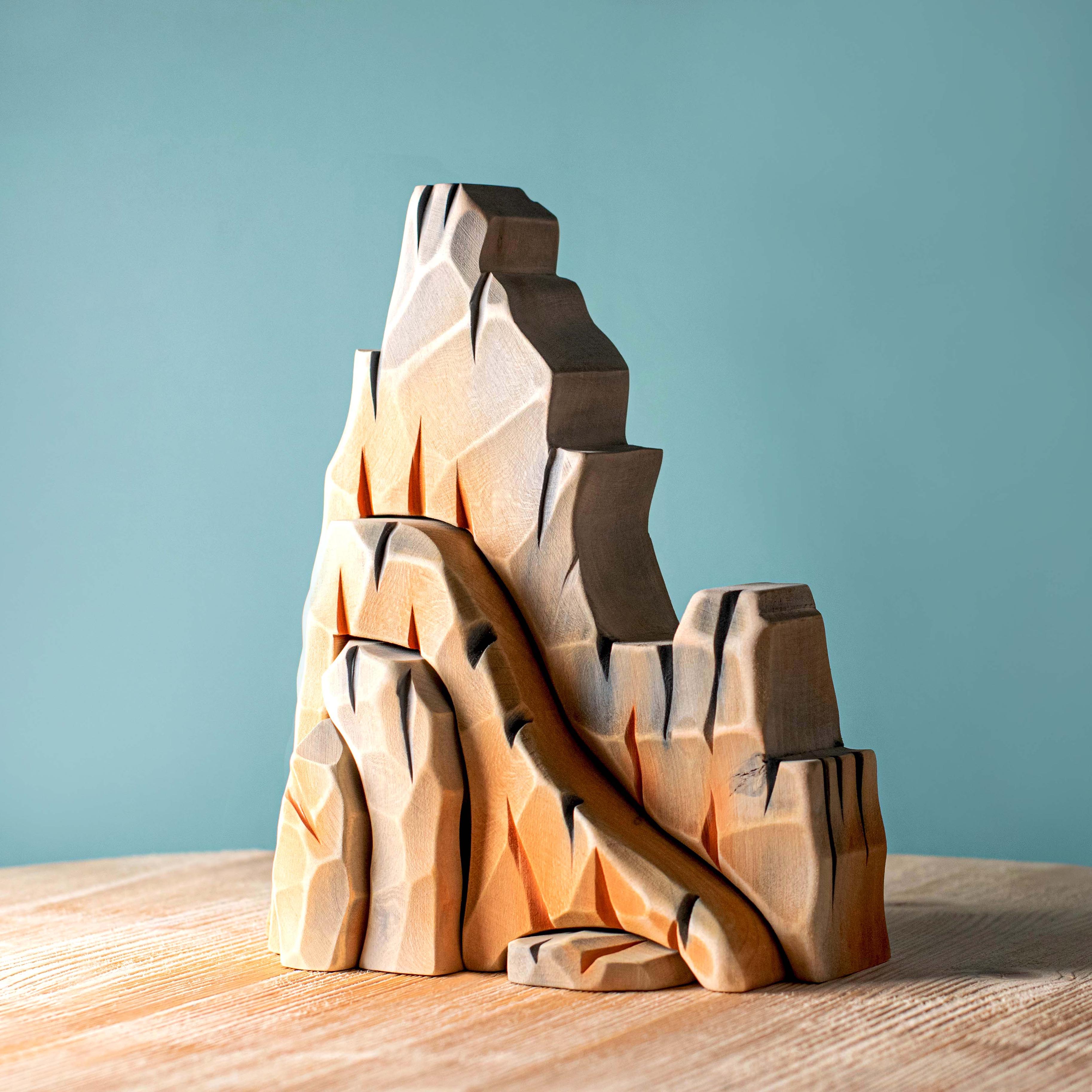 Bumbu Mountain Cliff | Playroom Avenue