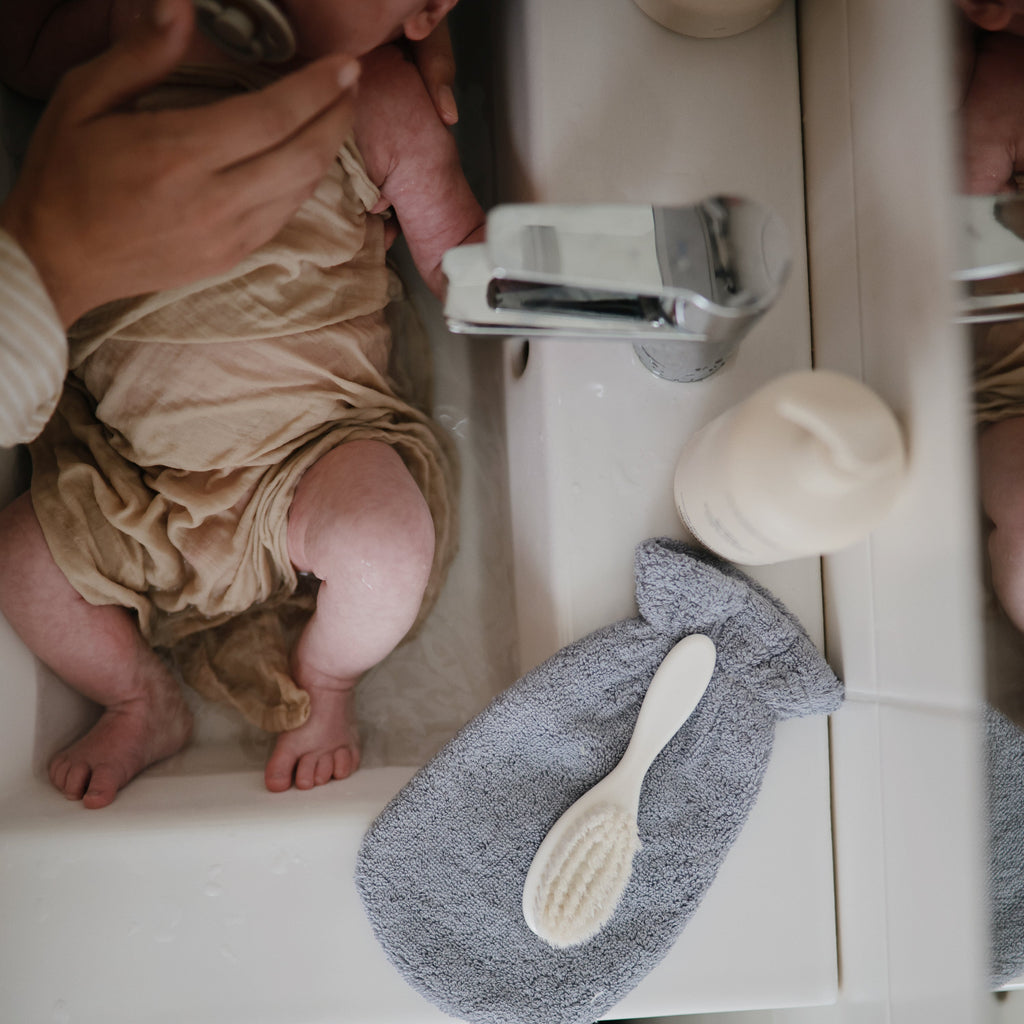 Mushie Organic Cotton Bath Mitt | Playroom Avenue
