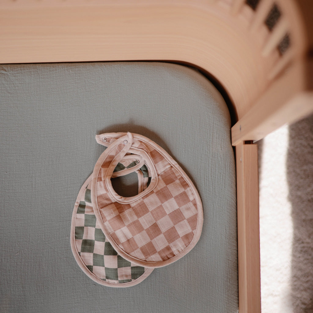 Mushie Muslin Bib | Playroom Avenue