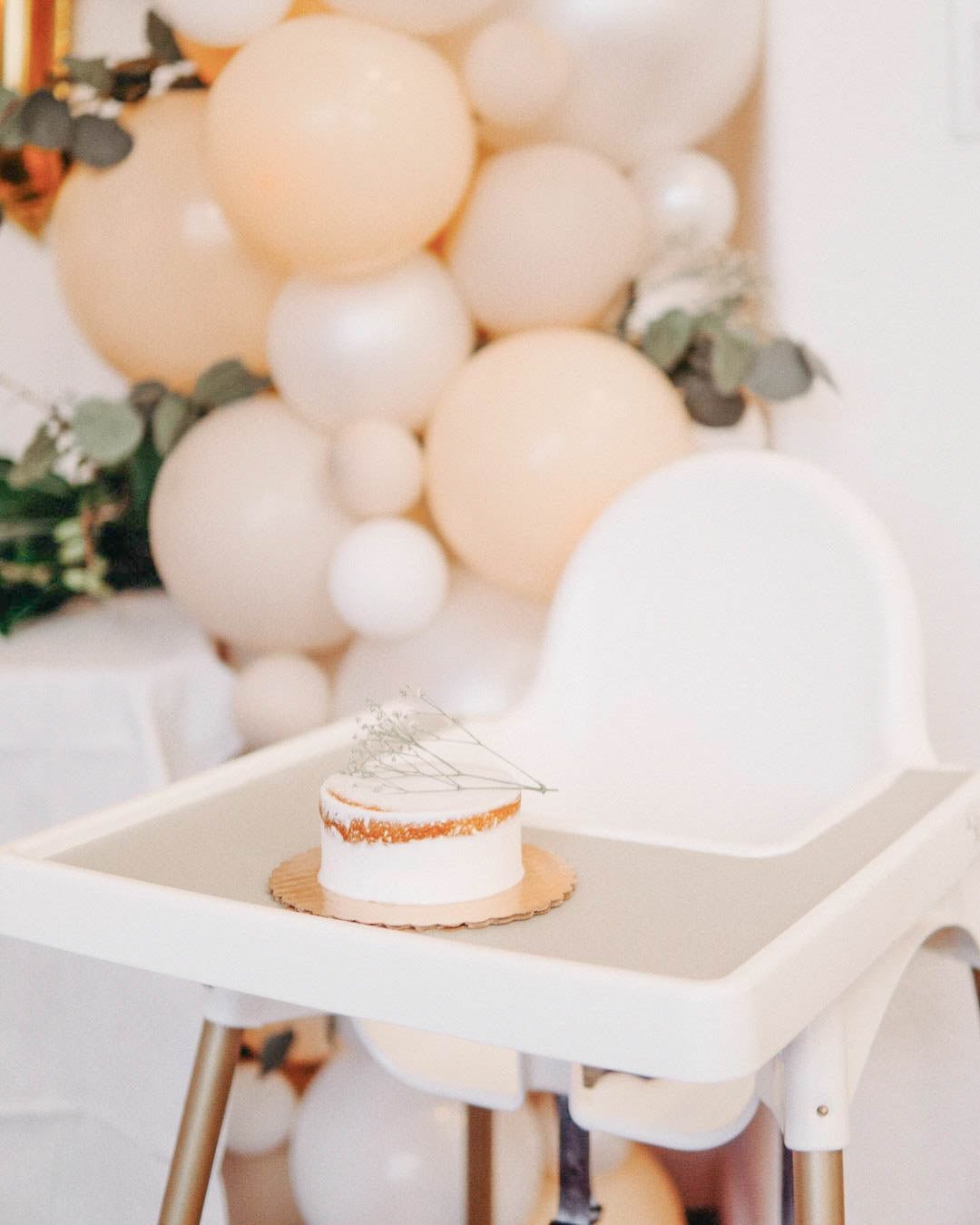 White Sand Balloon Garland Kit – 5ft Neutral Decor | Playroom Avenue