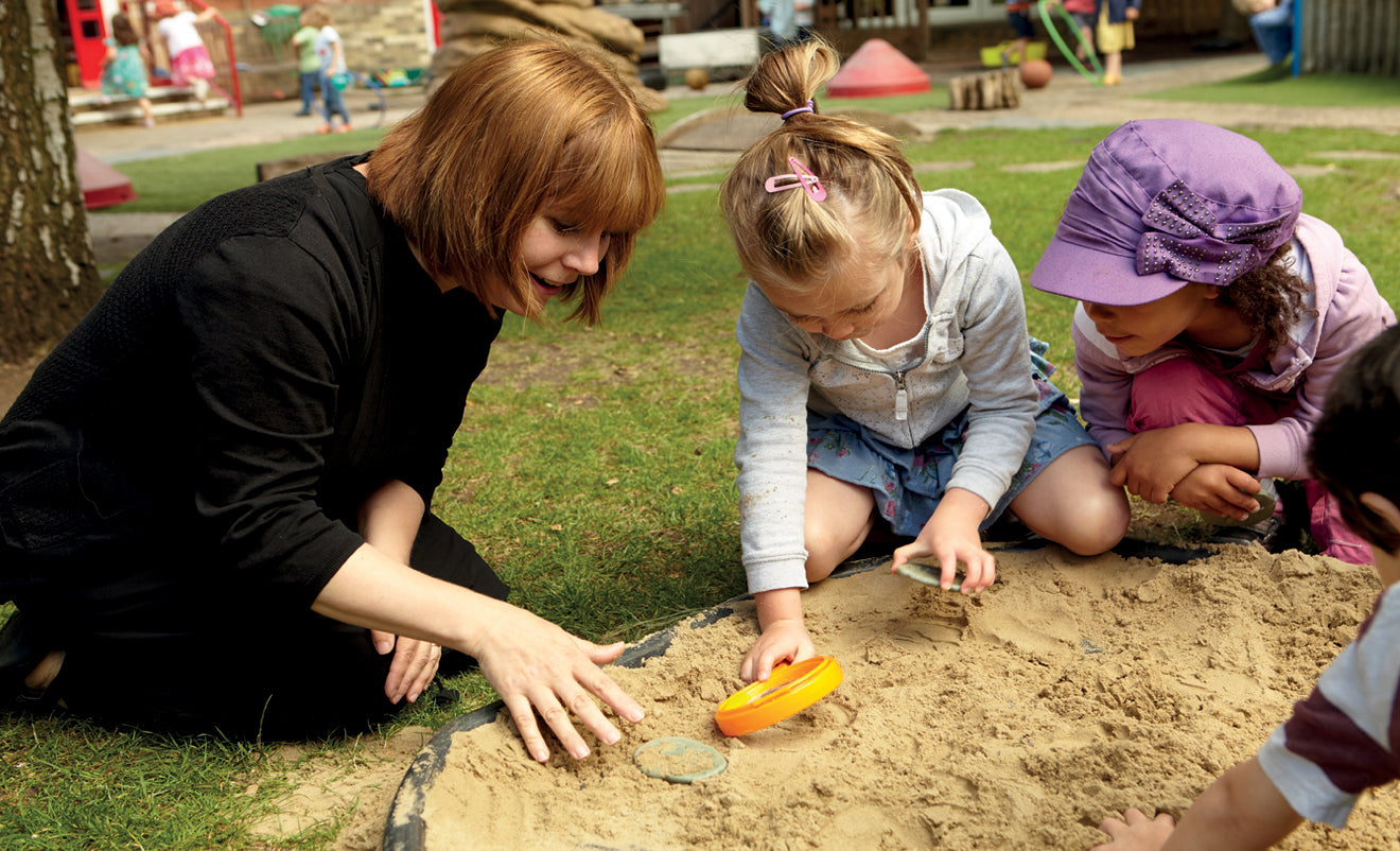 Discovery Pebbles - Woodland Animal Footprints