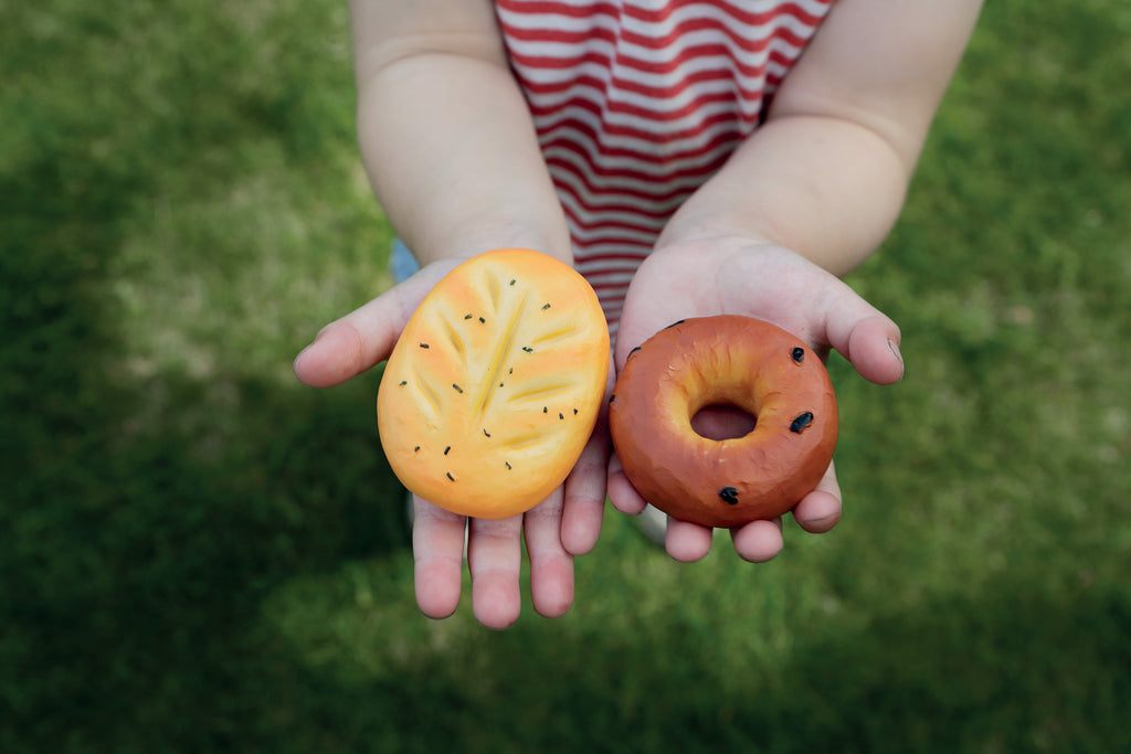 Play Bread Made from Stone (Outdoor/Indoor)