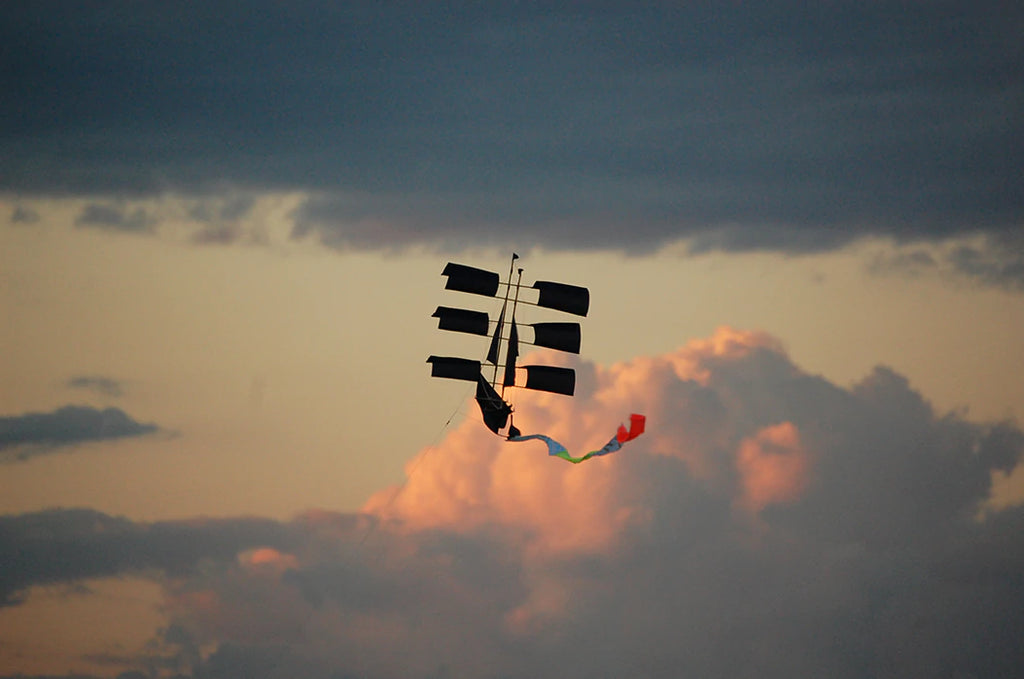 Haptic Lab Sailing Ship Kite (Indigo)